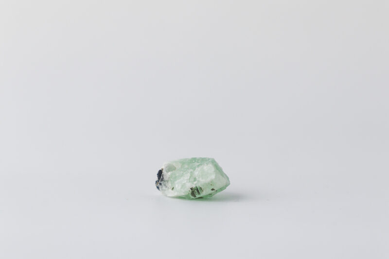 Prehnite in Quartz - Image 3