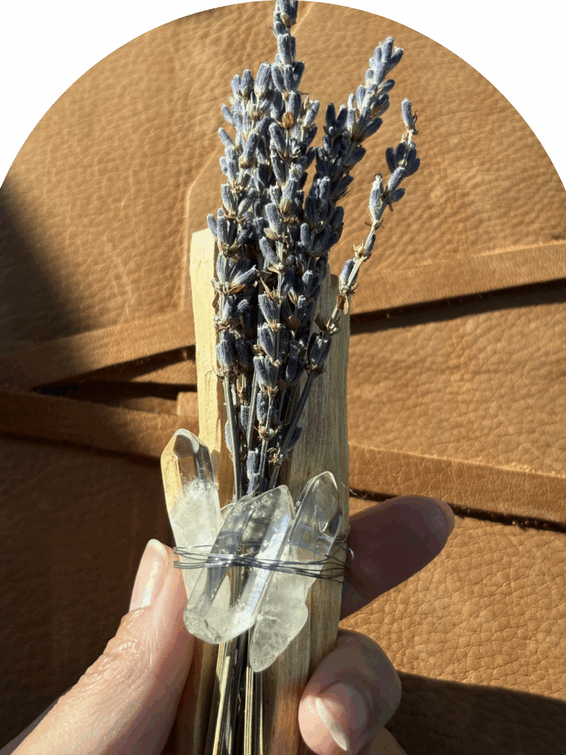 Luna Soothe (Lavender + Clear Quartz + Palo Santo)